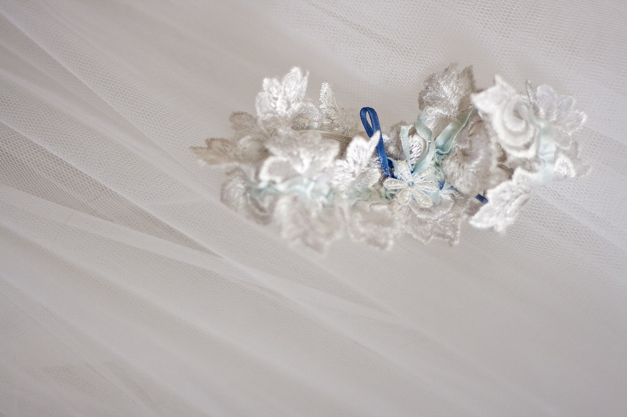 Bridal garter