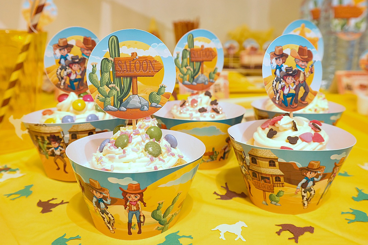 Western style cowboy kids party