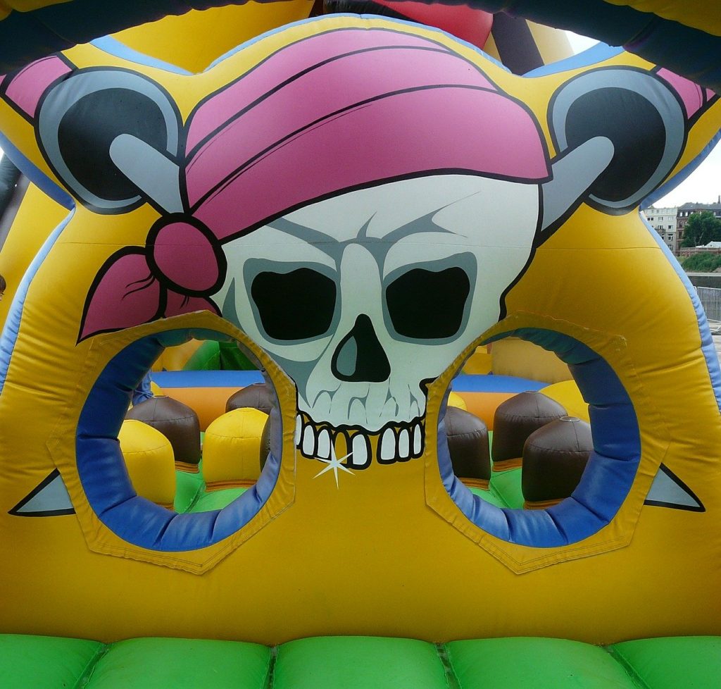 bouncy castle pirate