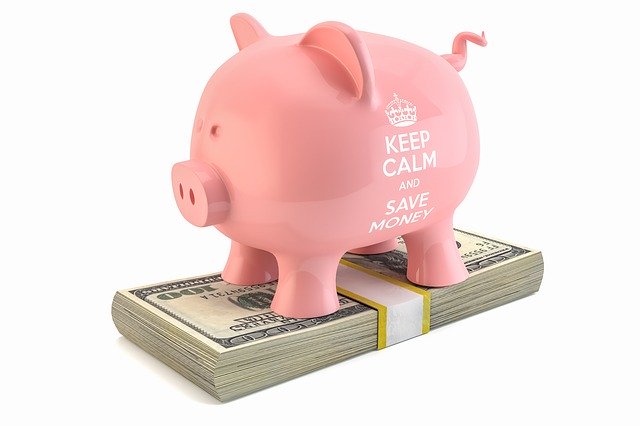 Piggy-bank-party budgeting