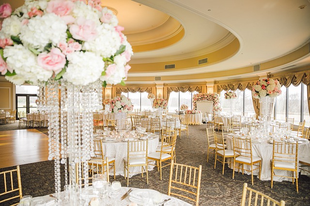 Types of wedding chairs