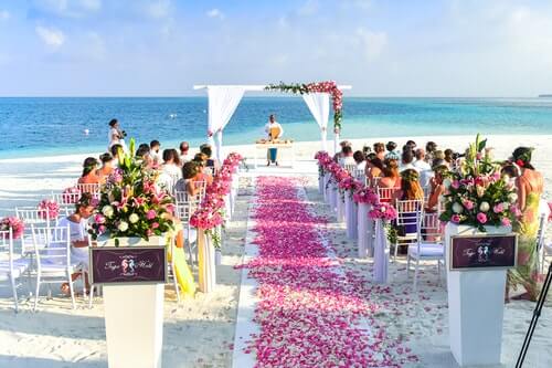 beach wedding in the day