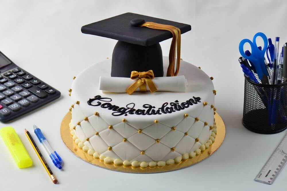 High school graduation cake
