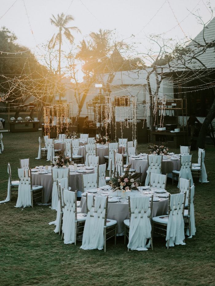white Chiavari Chairs for weddings
