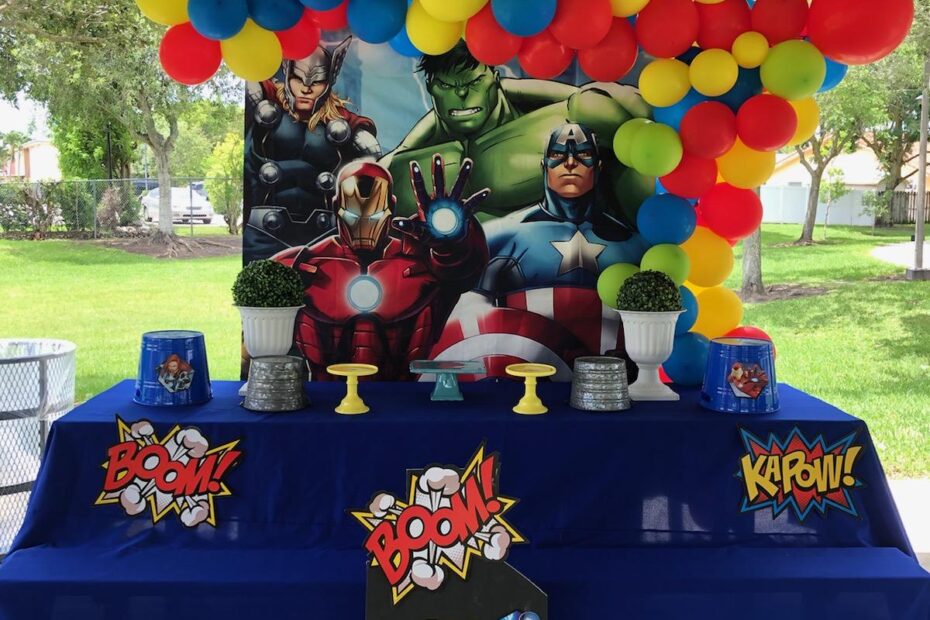 Avengers Party Balloon Decor